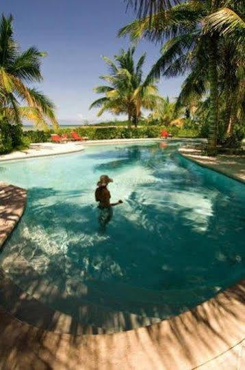 Готель Kamalame Cay Staniard Creek Екстер'єр фото